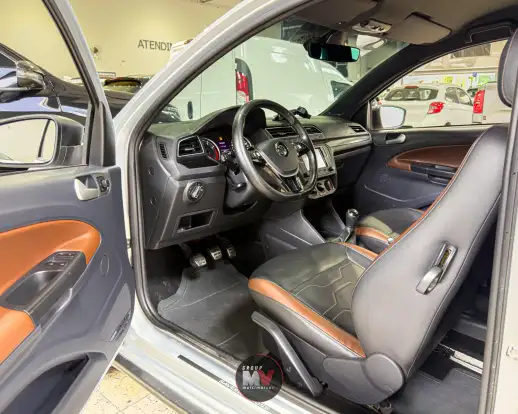 VOLKSWAGEN-SAVEIRO-2021