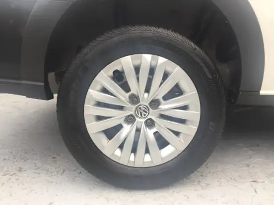 VOLKSWAGEN-SAVEIRO-2020