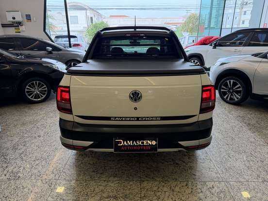 VOLKSWAGEN-SAVEIRO-2019