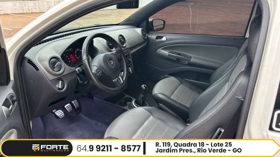 VOLKSWAGEN-SAVEIRO-2014