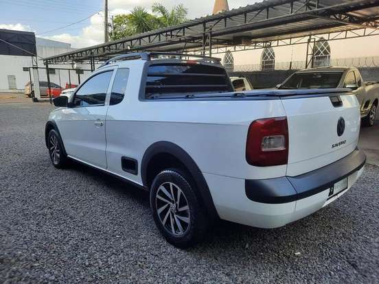 VOLKSWAGEN-SAVEIRO-2015