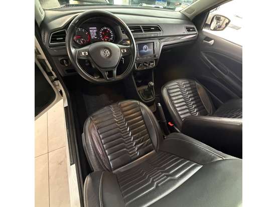VOLKSWAGEN-SAVEIRO-2022