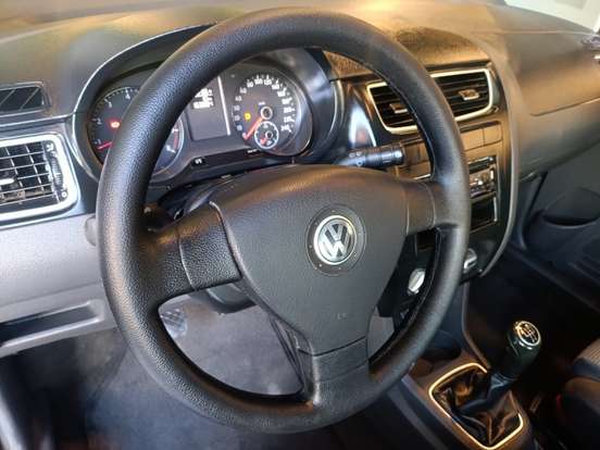 VOLKSWAGEN-SPACEFOX-2011
