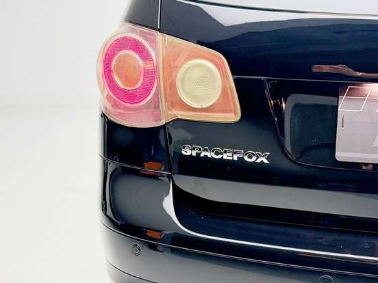 VOLKSWAGEN-SPACEFOX-2009