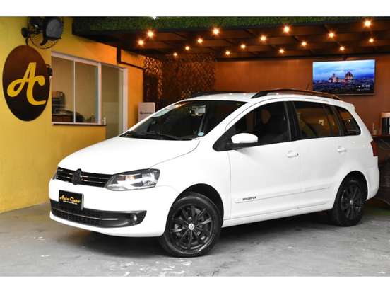 VOLKSWAGEN-SPACEFOX-2013