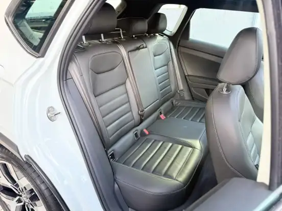 VOLKSWAGEN-TAOS-2024