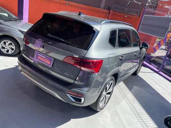 VOLKSWAGEN-TAOS-2025