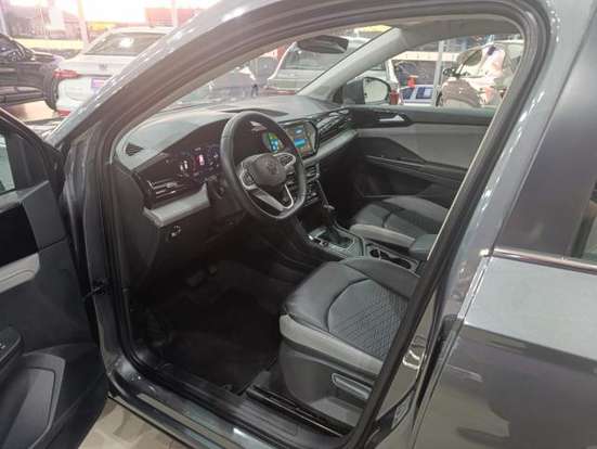 VOLKSWAGEN-TAOS-2025