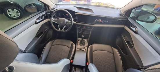 VOLKSWAGEN-TAOS-2025