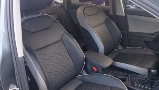VOLKSWAGEN-TAOS-2025