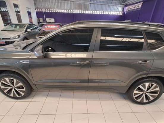 VOLKSWAGEN-TAOS-1.4 250 TSI TOTAL FLEX COMFORTLINE AUTOMÁTICO VOLKSWAGEN-TAOS-2024