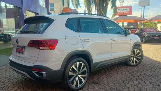 VOLKSWAGEN-TAOS-2025