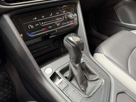 VOLKSWAGEN-TAOS-2024