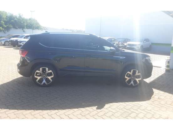 VOLKSWAGEN-TAOS-2024