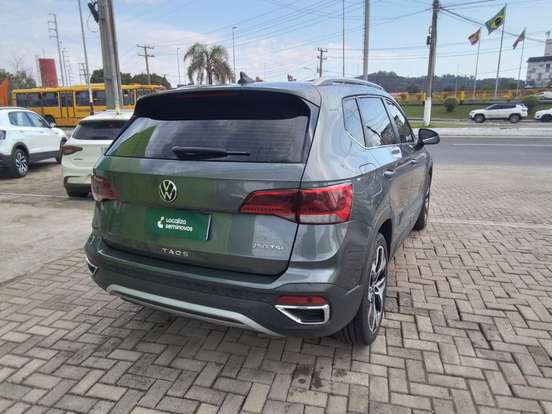 VOLKSWAGEN-TAOS-2024