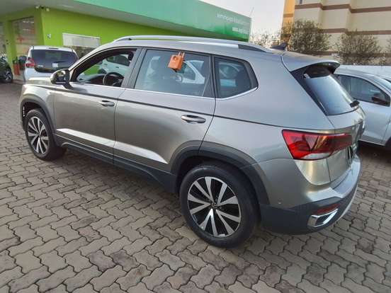 VOLKSWAGEN-TAOS-1.4 250 TSI TOTAL FLEX HIGHLINE AUTOMÁTICO VOLKSWAGEN-TAOS-2023