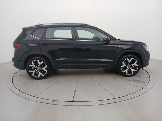 VOLKSWAGEN-TAOS-2024
