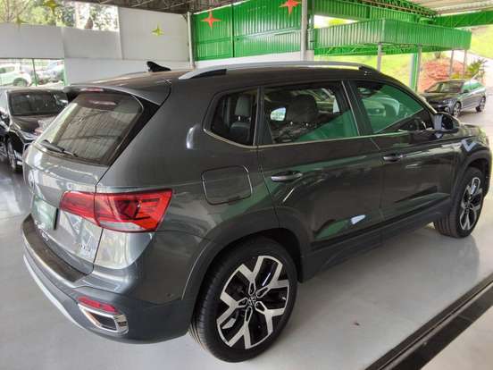 VOLKSWAGEN-TAOS-2024