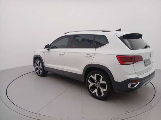 VOLKSWAGEN-TAOS-1.4 250 TSI TOTAL FLEX HIGHLINE AUTOMÁTICO VOLKSWAGEN-TAOS-2024