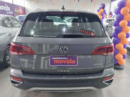 VOLKSWAGEN-TAOS-2024