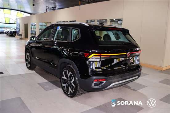 VOLKSWAGEN-TAOS-2026
