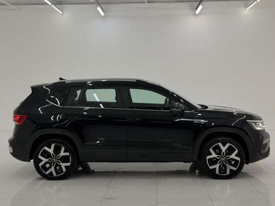 VOLKSWAGEN-TAOS-1.4 250 TSI TOTAL FLEX HIGHLINE AUTOMÁTICO VOLKSWAGEN-TAOS-2024