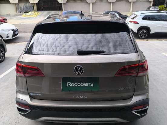 VOLKSWAGEN-TAOS-1.4 250 TSI TOTAL FLEX HIGHLINE AUTOMÁTICO VOLKSWAGEN-TAOS-2021