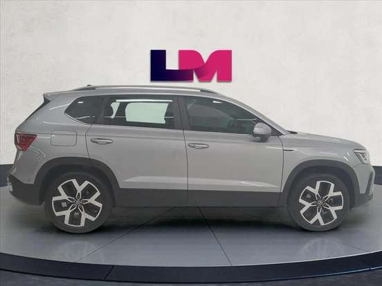 VOLKSWAGEN-TAOS-1.4 250 TSI TOTAL FLEX HIGHLINE AUTOMÁTICO VOLKSWAGEN-TAOS-2024