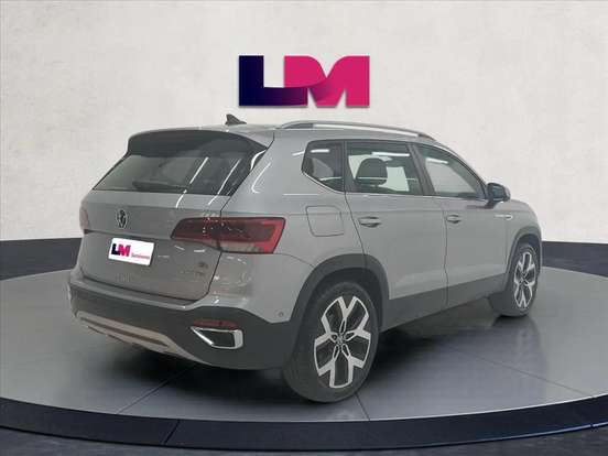 VOLKSWAGEN-TAOS-1.4 250 TSI TOTAL FLEX HIGHLINE AUTOMÁTICO VOLKSWAGEN-TAOS-2024