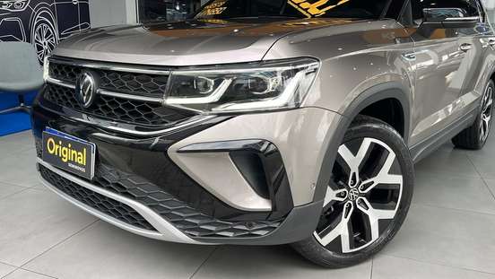 VOLKSWAGEN-TAOS-2025