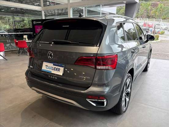 VOLKSWAGEN-TAOS-2024
