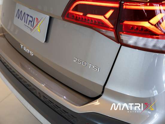 VOLKSWAGEN-TAOS-2024