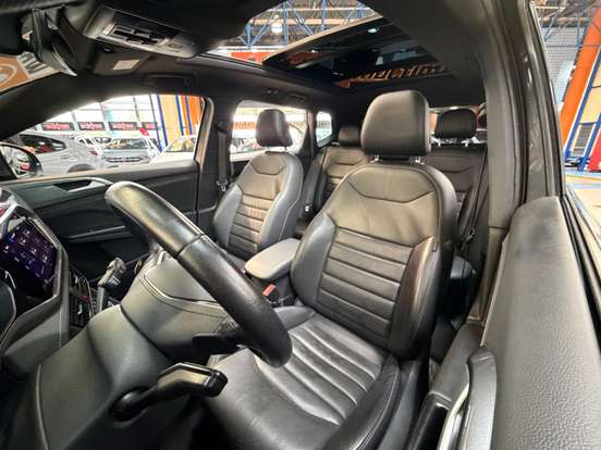 VOLKSWAGEN-TAOS-2022