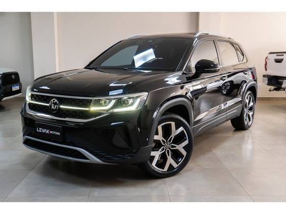 VOLKSWAGEN TAOS 1.4 250 TSI TOTAL FLEX HIGHLINE AUTOMÁTICO