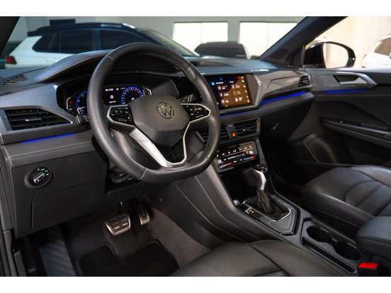 VOLKSWAGEN-TAOS-2024