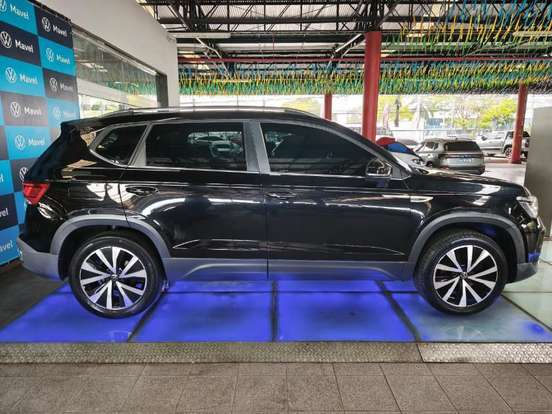 VOLKSWAGEN-TAOS-2022