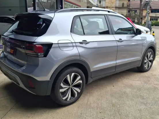 VOLKSWAGEN-T-CROSS-1.0 200 TSI TOTAL FLEX AUTOMÁTICO VOLKSWAGEN-T-CROSS-2024
