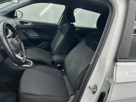 VOLKSWAGEN-T-CROSS-2025