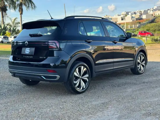 VOLKSWAGEN-T-CROSS-1.0 200 TSI TOTAL FLEX COMFORTLINE AUTOMÁTICO VOLKSWAGEN-T-CROSS-2023