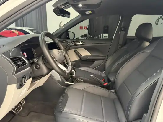 VOLKSWAGEN-T-CROSS-2022