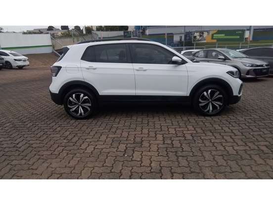 VOLKSWAGEN-T-CROSS-1.0 200 TSI TOTAL FLEX AUTOMÁTICO VOLKSWAGEN-T-CROSS-2024