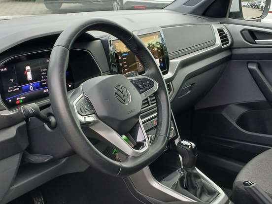 VOLKSWAGEN-T-CROSS-2024