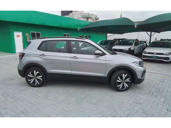 VOLKSWAGEN-T-CROSS-2025
