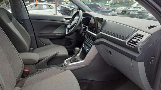 VOLKSWAGEN-T-CROSS-2025
