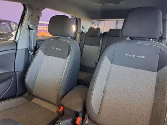 VOLKSWAGEN-T-CROSS-1.0 200 TSI TOTAL FLEX AUTOMÁTICO VOLKSWAGEN-T-CROSS-2025