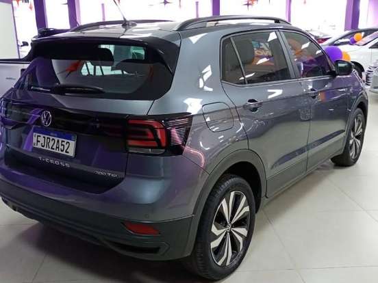 VOLKSWAGEN-T-CROSS-1.0 200 TSI TOTAL FLEX AUTOMÁTICO VOLKSWAGEN-T-CROSS-2023