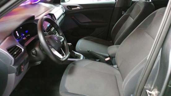 VOLKSWAGEN-T-CROSS-2023