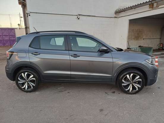VOLKSWAGEN-T-CROSS-2024