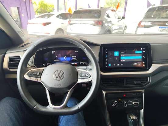 VOLKSWAGEN-T-CROSS-2024