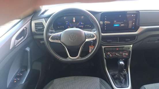 VOLKSWAGEN-T-CROSS-2024